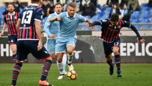 Soi keo Lazio vs Crotone giải vô địch bóng đá Đức 12/03/2021