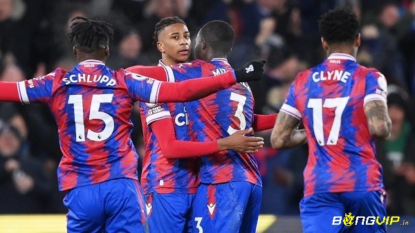 Crystal Palace đang có chuỗi 5 trận không biết chiến thắng là gì!