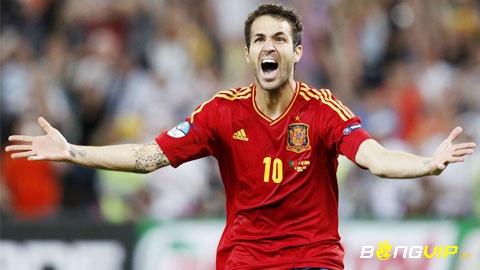 Fabregas là một chân kiến tạo nhiều nhất lịch sử bóng đá Tây Ban Nha