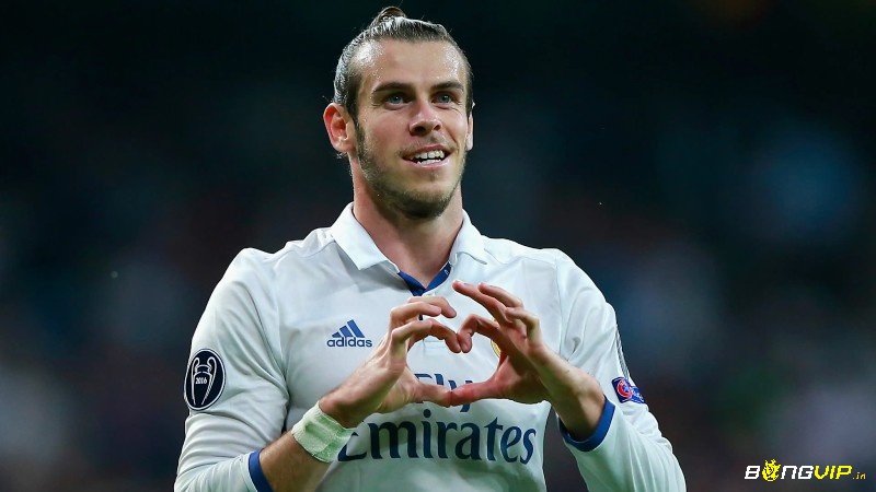 Nổi tiếng với những pha sút xa ghi bàn chính xác là Gareth Bale