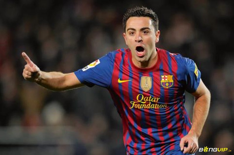 Top 10 cầu thủ xuất sắc nhất Barcelona đứng thứ 3 là Xavi