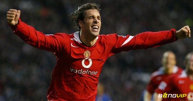 Man Utd thì cần mẫu tiền đạo như Ruud van Nistelrooy