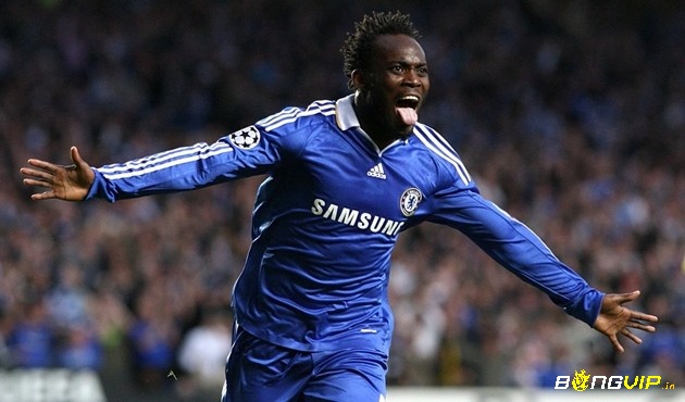 Michael Essien là cầu thủ thuộc top 10 cầu thủ thủ xuất sắc nhất Chelsea