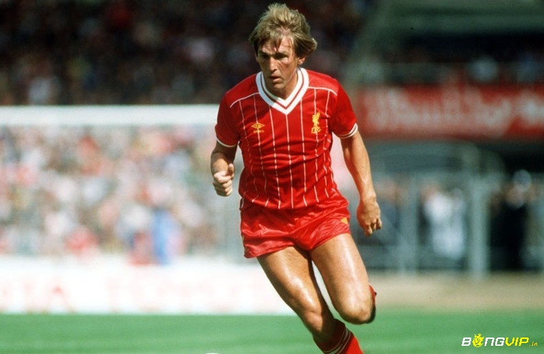 Top 10 cầu thủ xuất sắc nhất Liverpool - Sir Kenny Dalglish huyền thoại bóng đá