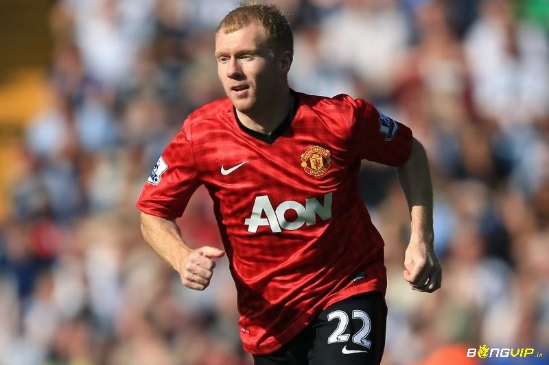 Scholes đã chơi toàn bộ sự nghiệp của mình cho CLB Manchester United