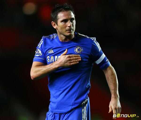 Frank Lampard nằm trong Top 10 cầu thủ xuất sắc nhất Ngoại Hạng Anh, nhưng anh không ghi bàn nhiều lắm