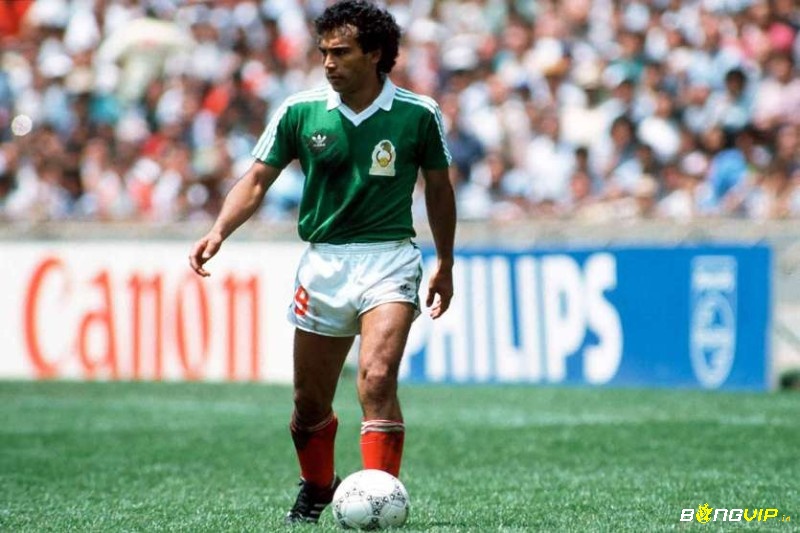 Top 10 cầu thủ xuất sắc nhất Bắc Mỹ ấn tượng đó là Hugo Sanchez (Mexico)