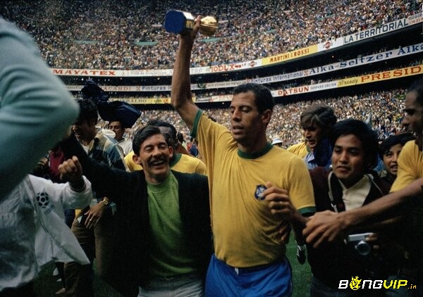 Alberto giữ băng đội trưởng và giúp Brazil vô địch kỳ World Cup 1970