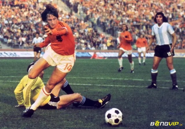 Cầu thủ xuất sắc nhất thế giới sự nghiệp đáng nể - Johan Cruyff