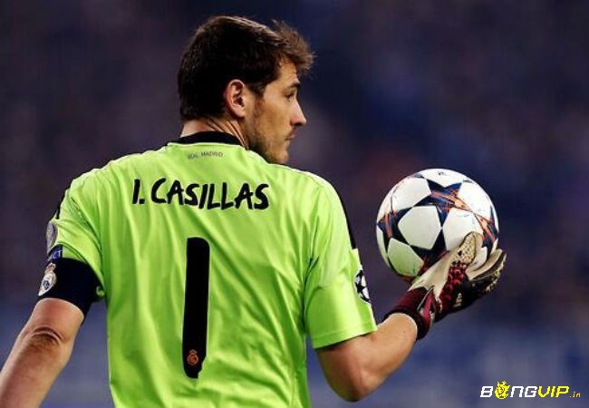 Iker Casillas cũng có mặt trong đội hình các cầu thủ già nhất thế giới