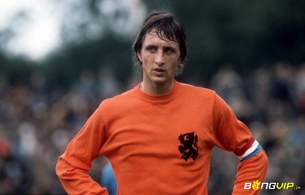 Johan Cruyff có khả năng áp đảo đối thủ một cách mạnh mẽ 