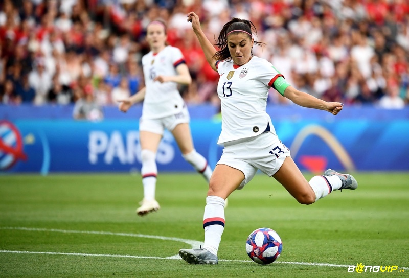 Alex Morgan có lối chơi chắc chắn và tốc độ vượt bậc