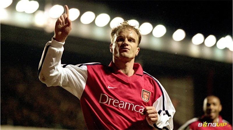 Dennis Bergkamp bùng nổ nhất khi đá ở cấp CLB