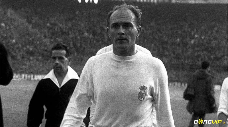 Cuộc đời rực rỡ của Alfredo Di Stefano đã cho fan hâm mộ ấn tượng sâu sắc