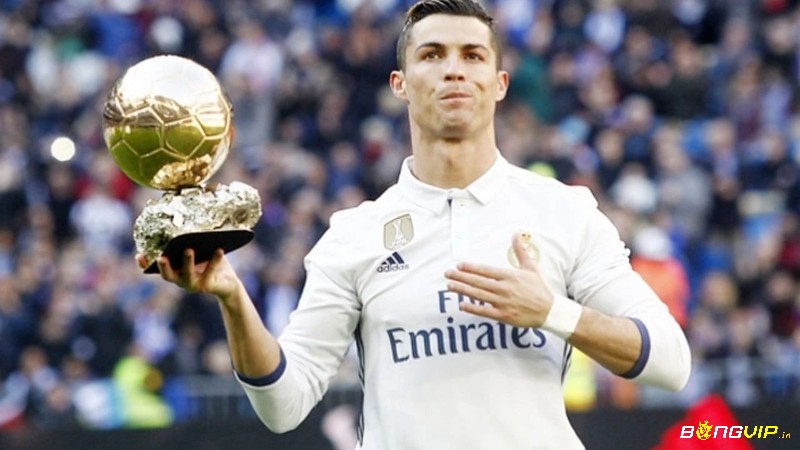 Những cầu thủ sút xa hay nhất thế giới - Cristiano Ronaldo