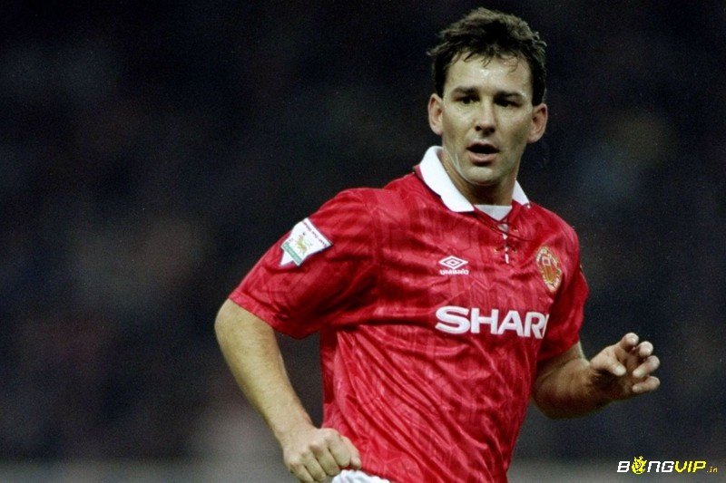 Những cầu thủ vĩ đại nhất bóng đá Anh - Bryan Robson