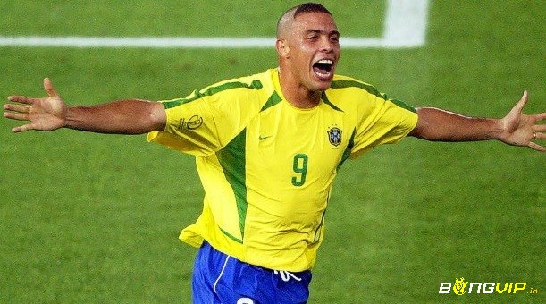 Những cầu thủ vĩ đại nhất bóng đá Brazil - Ronaldo